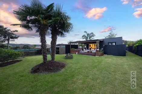 Photo of property in 50 Great North Road, Riverhead, 0820