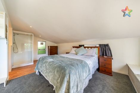 Photo of property in 10 Crawford Grove, Naenae, Lower Hutt, 5011