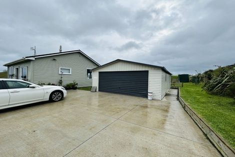 Photo of property in 136 Derham Road, Te Horo, Otaki, 5581