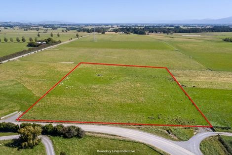 Photo of property in 445 Perrys Road, East Taratahi, Carterton, 5887