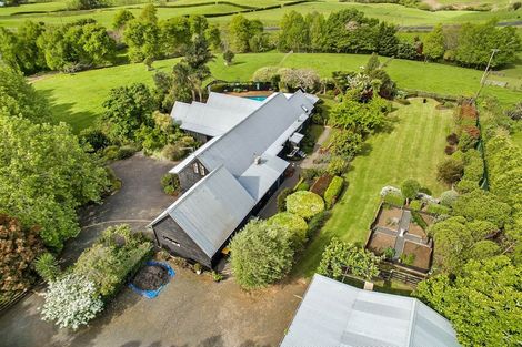 Photo of property in 679 Runciman Road, Runciman, Drury, 2578