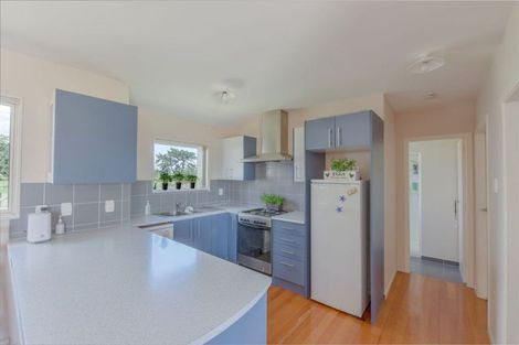 Photo of property in 37 Te Pua School Road, Helensville, 0875