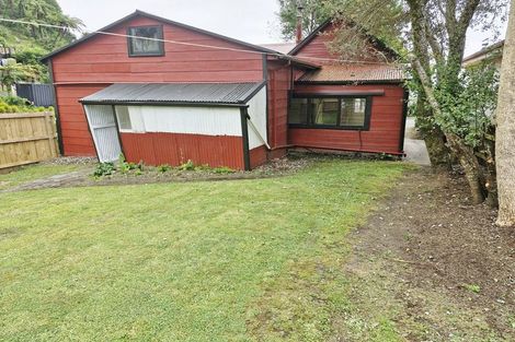 Photo of property in 17 Alexander Terrace, Greymouth, 7805