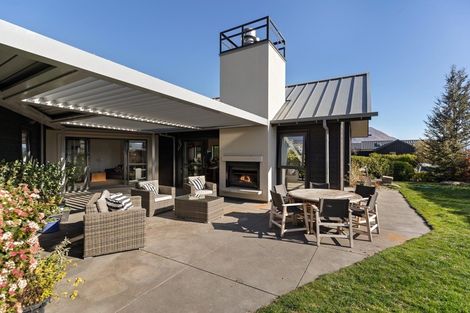 Photo of property in 4 Caithness Court, Jacks Point, Queenstown, 9371