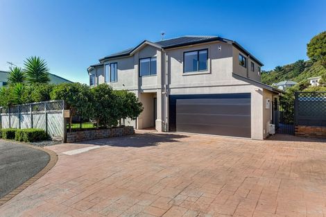 Photo of property in 8 Glengavel Grove, Papakowhai, Porirua, 5024