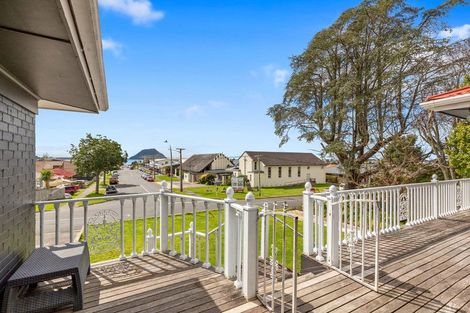 Photo of property in 41 Seaview Road, Otumoetai, Tauranga, 3110