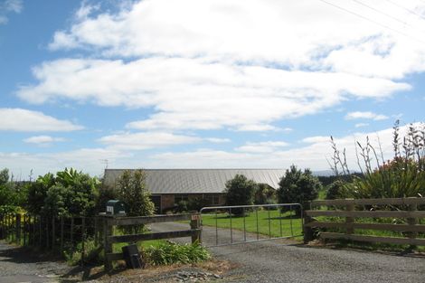 Photo of property in 105 Medhurst Road, Bombay, 2675