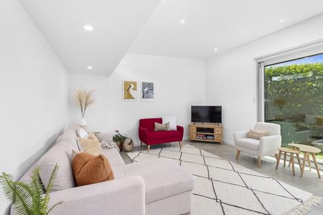 Photo of property in 20 Mantell Street, Seatoun, Wellington, 6022