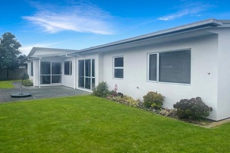 Photo of property in 15 Newbury Place, Taradale, Napier, 4112