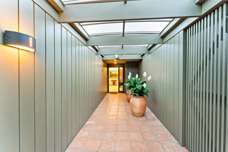 Photo of property in 47 Sylvan Park Avenue, Milford, Auckland, 0620