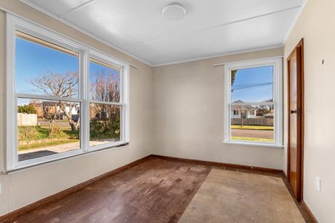 Photo of property in 32 Uxbridge Street, Redwood, Christchurch, 8051