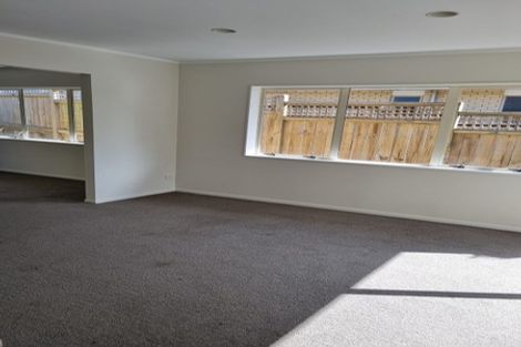 Photo of property in 1/7 Thurston Place, Bucklands Beach, Auckland, 2012