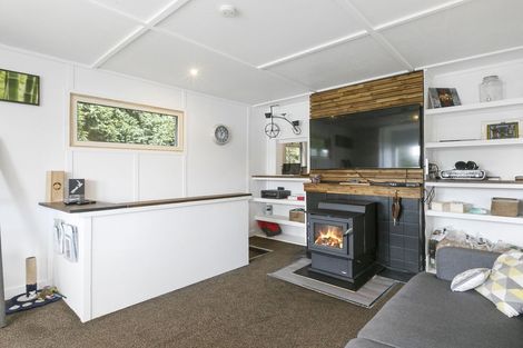 Photo of property in 25 Adderley Terrace, Ravensbourne, Dunedin, 9022