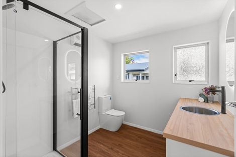 Photo of property in 31 Denniston Crescent, Redwood, Christchurch, 8051