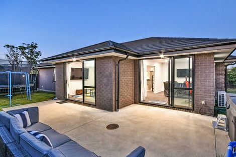 Photo of property in 13 Harry Richards Way, Pokeno, 2402