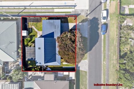 Photo of property in 2 Braeburn Place, Takanini, 2112