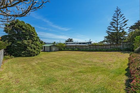 Photo of property in 56 Rua Avenue, Waitarere Beach, Levin, 5510