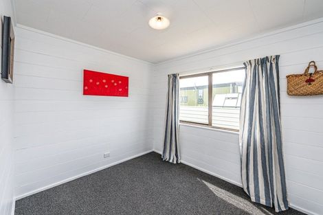 Photo of property in 7 Tainui Street, Castlecliff, Whanganui, 4501