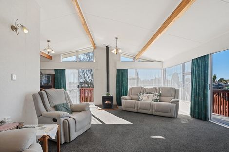 Photo of property in 9 Zeehan Place, Tokoroa, 3420