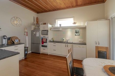 Photo of property in 575 Marine Parade, Napier South, Napier, 4110