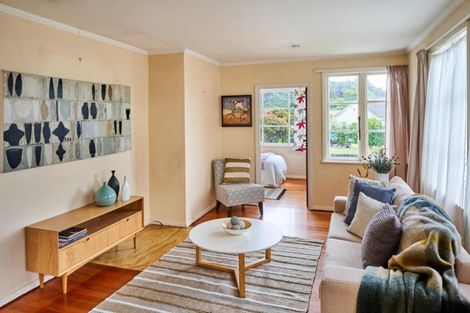 Photo of property in 11 Toomath Street, Naenae, Lower Hutt, 5011