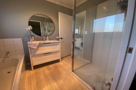 Photo of property in 24b Queen Road, Bellevue, Tauranga, 3110