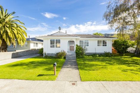 Photo of property in 5 Akron Grove, Totara Park, Upper Hutt, 5018