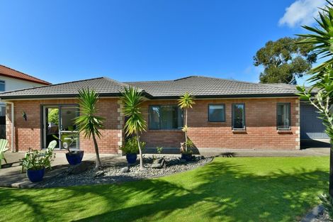 Photo of property in 15 Te Ruru Way, Stanmore Bay, Whangaparaoa, 0932