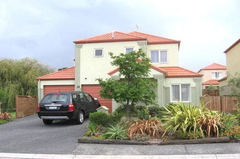 Photo of property in 4 Dainton Place, New Lynn, Auckland, 0600