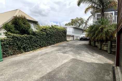 Photo of property in 2/17 Kennedy Avenue, Forrest Hill, Auckland, 0620