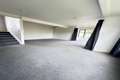 Photo of property in 3/15 Swanson Road, Henderson, Auckland, 0610