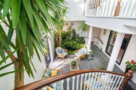 Photo of property in 10 Ander Place, Takapuna, Auckland, 0622