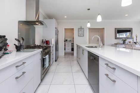 Photo of property in 11 Vernon Grove, Brown Owl, Upper Hutt, 5018