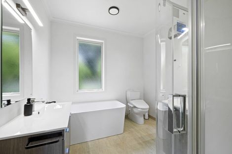 Photo of property in 5 Waireka Road, Rototuna North, Hamilton, 3210