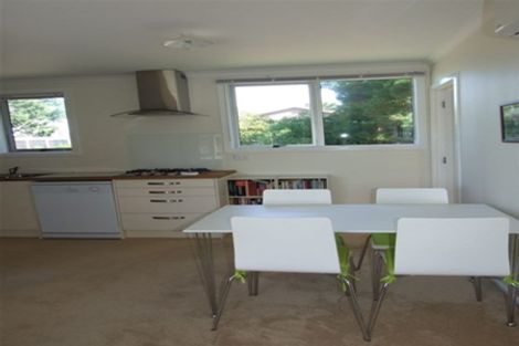 Photo of property in 1284 Brighton Road, Brighton, 9091