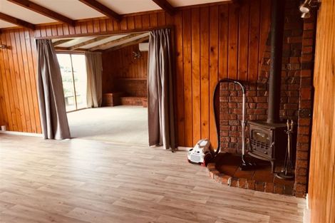 Photo of property in 34 Red Hills Road, Massey, Auckland, 0614