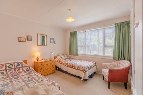 Photo of property in 76 Meeanee Quay, Westshore, Napier, 4110