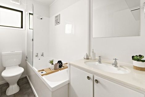 Photo of property in 12 Vallance Street, Kilbirnie, Wellington, 6022