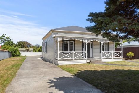 Photo of property in 106 Manawapou Road, Hawera, 4610