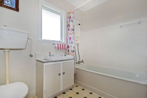 Photo of property in 48 Station Road, Te Kamo, Whangarei, 0112