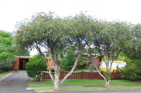 Photo of property in 12 Hamish Place, Sunnyhills, Auckland, 2010
