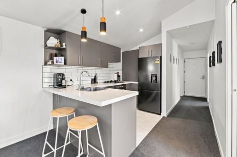 Photo of property in 11/12 Latimer Square, Christchurch Central, Christchurch, 8011