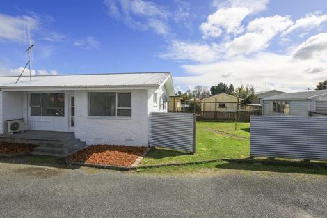 Photo of property in 5b Pollen Crescent, Melville, Hamilton, 3206