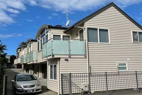 Photo of property in 16d May Street, Mount Maunganui, 3116