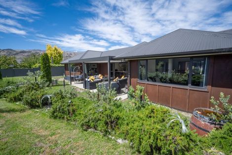 Photo of property in 46 Missy Crescent, Mount Pisa, Cromwell, 9383