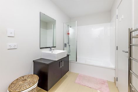 Photo of property in 3/182 Flat Bush School Road, Flat Bush, Auckland, 2019