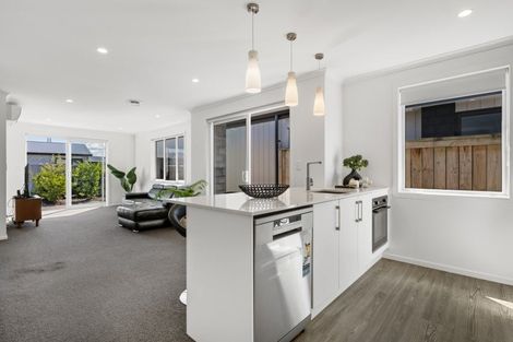 Photo of property in 24 Foley Grove, Pyes Pa, Tauranga, 3110