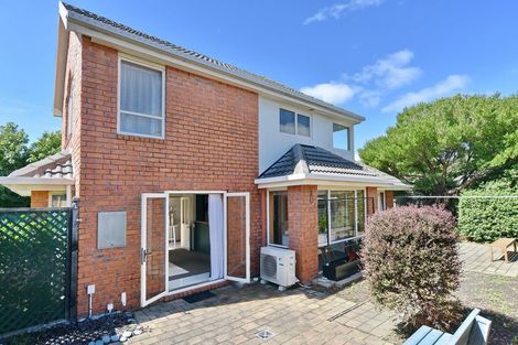 Photo of property in 44 Blue Gum Place, New Brighton, Christchurch, 8083