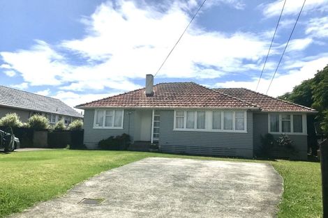 Photo of property in 14 Arimu Road, Papakura, 2110