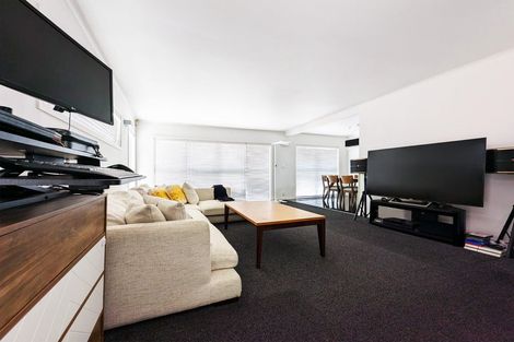 Photo of property in 85 Verbena Road, Birkdale, Auckland, 0626